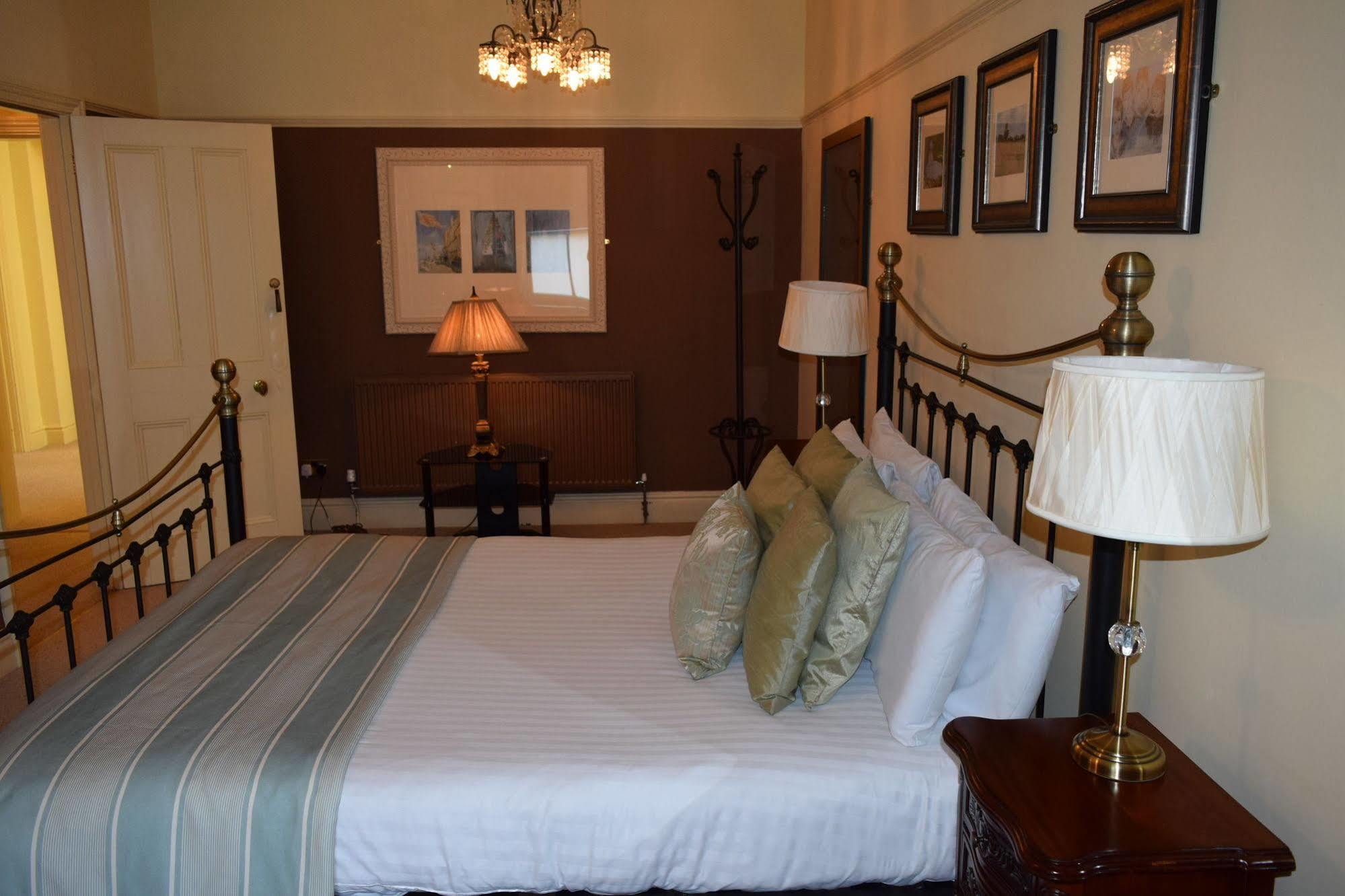 The French Partridge Hotel Hartwell Bagian luar foto